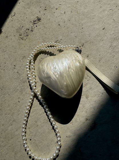 Pearl Heart Clutch